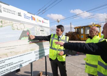 La Generalitat abrirá la estación de Valencia Sur de Metrovalencia en febrero y construye un intercambiador con autobús 2 La Generalitat abrirá la estación de Valencia Sur de metrovalencia en la primera quincena de febrero y construye un intercambiador con autobús