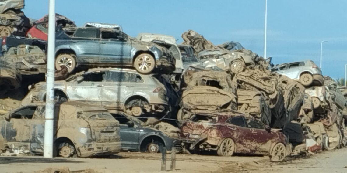 1.371 vehículos de la riuà/barranca del 29 de octubre aún no han sido localizados 1 La Generalitat Valenciana abre un nuevo plazo para pedir las ayudas por vehículos siniestrados en la riada
