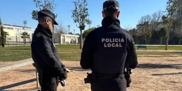 La Policía Local de Manises realiza una campaña de control del ADN canino