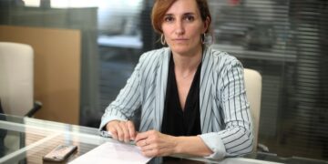 Mónica García y la sanidad pública: el plan para integrar a mutualistas y funcionarios