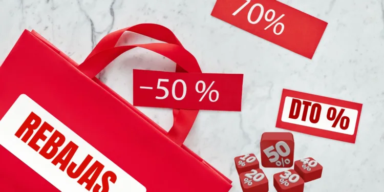 Si los Reyes Magos o Papá Noel no han acertado los regalos, mañana comienzan las rebajas