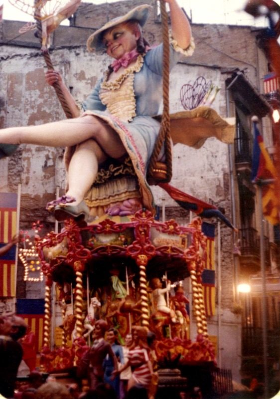 Fallas y censura: los ninots que hicieron arder más que la cremà 2 SE NA JORDANA 1P 3 4 562x800 1