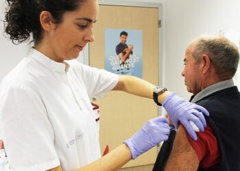 Cómo frenar el contagio de la gripe: vacuna, mascarilla en interiores, lavar manos e intentar evitar salidas con síntomas