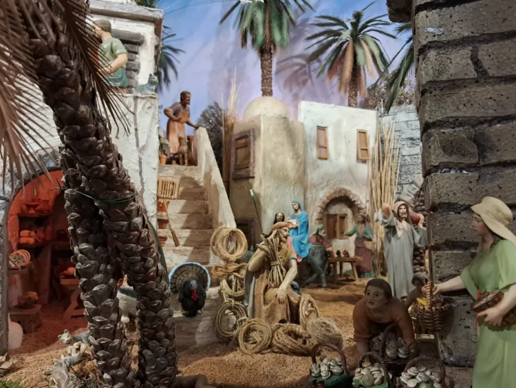 Los Belenes de Miguel Ángel Falcó toda una tradición en Cullera