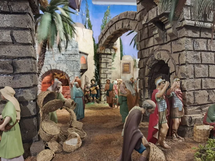 Los Belenes de Miguel Ángel Falcó toda una tradición en Cullera