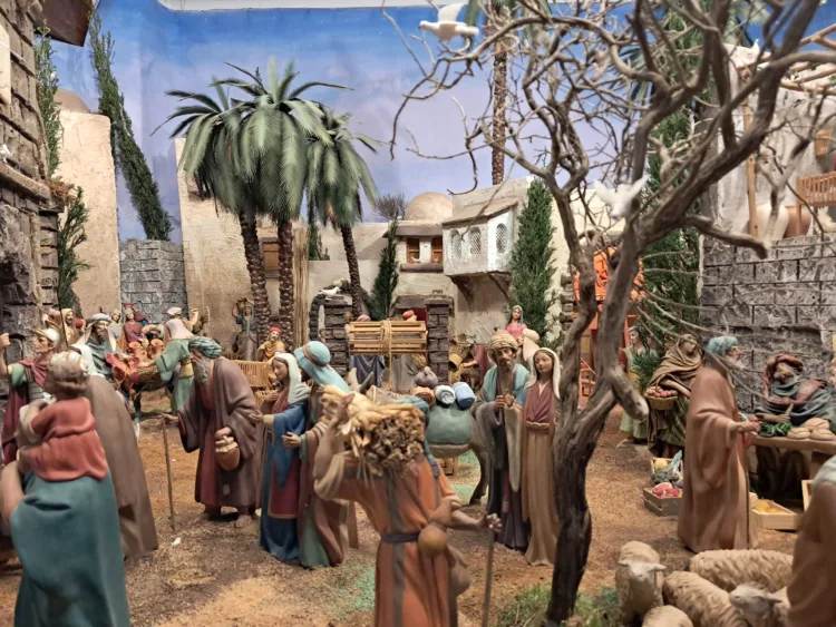 Los Belenes de Miguel Ángel Falcó toda una tradición en Cullera