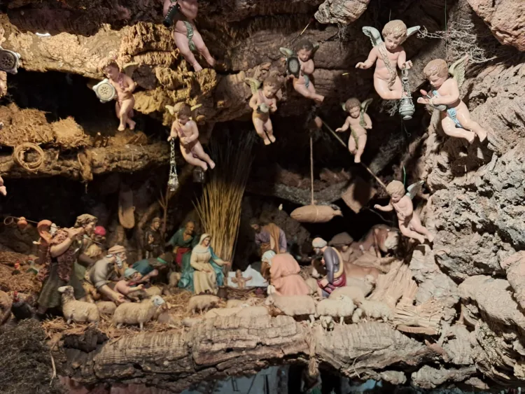 Los Belenes de Miguel Ángel Falcó toda una tradición en Cullera