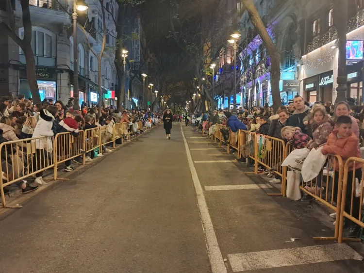 La otra crónica de la Cabalgata de los Reyes en Valencia