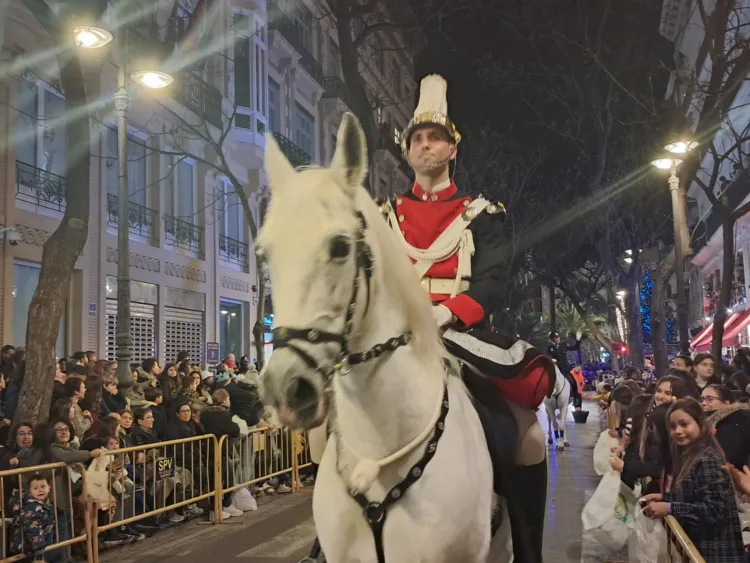 La otra crónica de la Cabalgata de los Reyes en Valencia