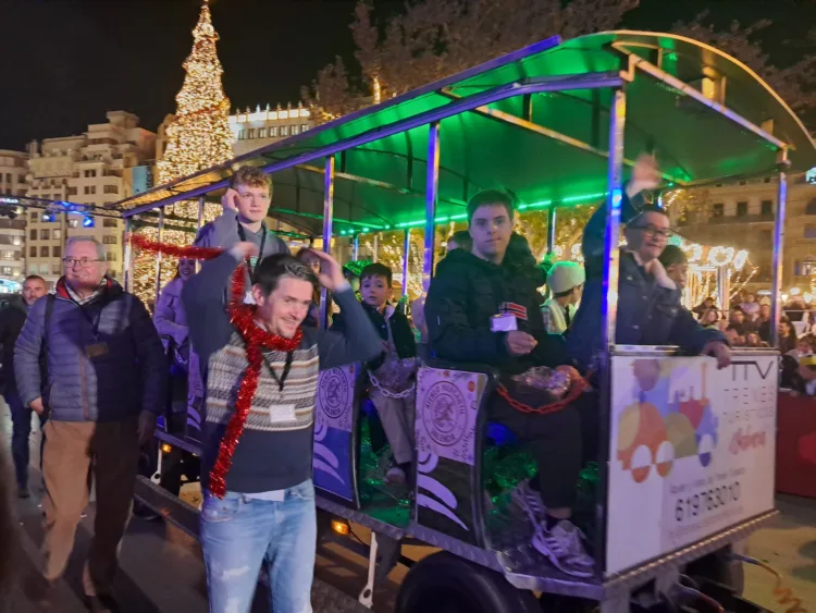 La otra crónica de la Cabalgata de los Reyes en Valencia
