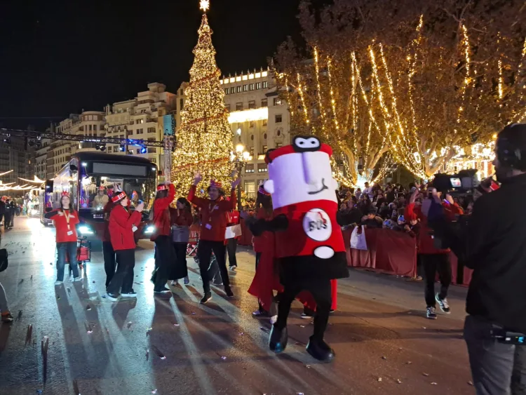 La otra crónica de la Cabalgata de los Reyes en Valencia