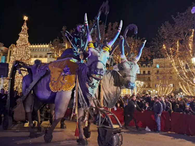 La otra crónica de la Cabalgata de los Reyes en Valencia