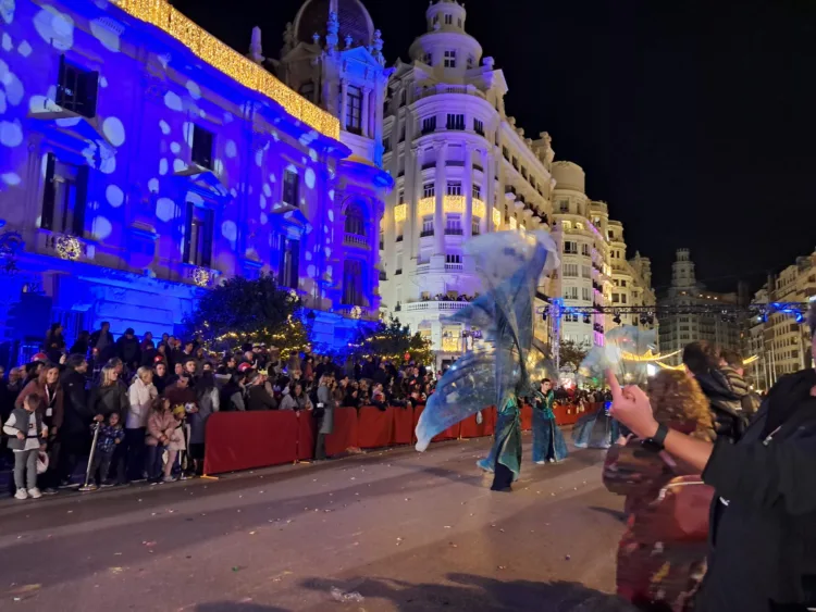 La otra crónica de la Cabalgata de los Reyes en Valencia