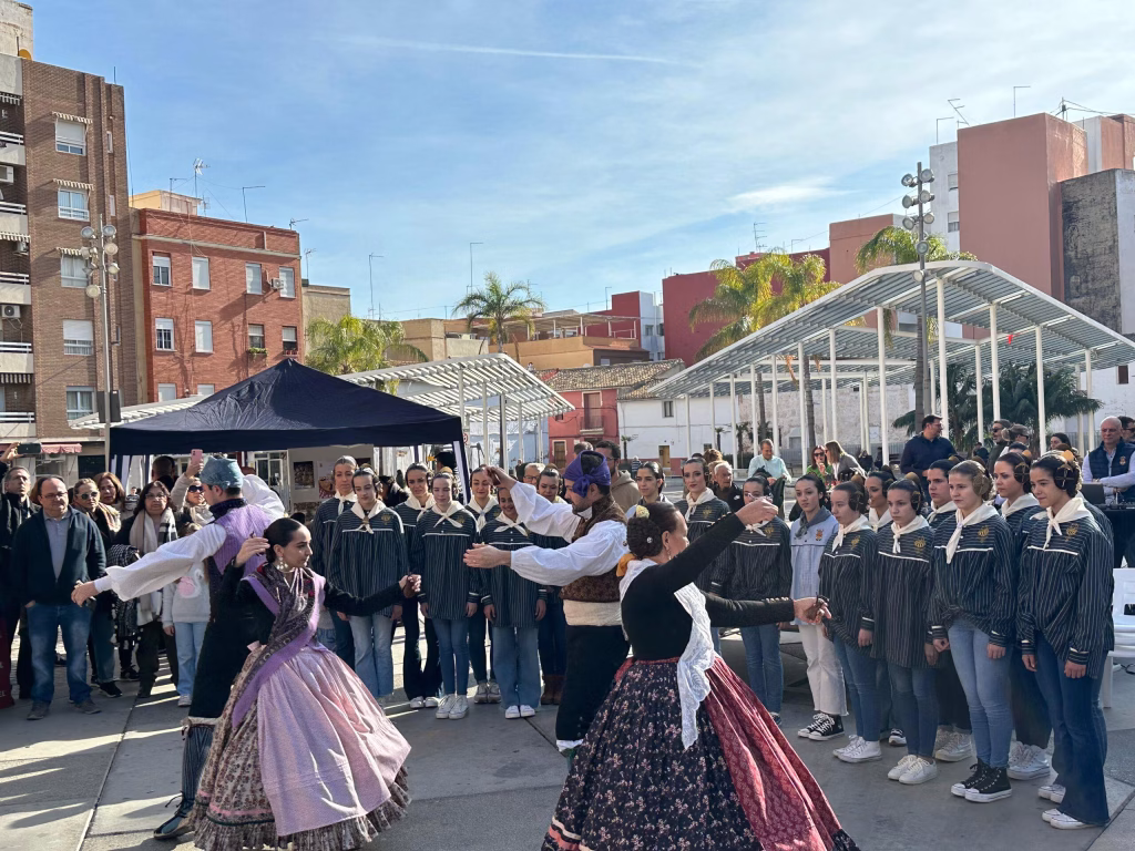 Torrent se prepara para la V edición del Dia del Rossejat en la Falla de la Plaça 3 WhatsApp Image 2025 01 07 at 20.42.45