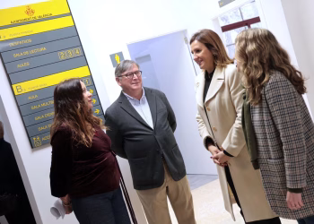 El barrio de Ayora estrena el nuevo centro sociocultural Javier Goerlich