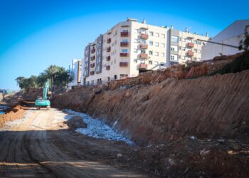 Torrent desespera ante la lentitud e indiferencia de la CHJ y reconstruye los taludes en el Barranco del Poyo y de L'Horteta