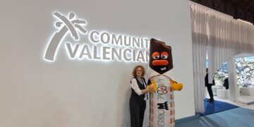 Torrent se muestra en FITUR promocionando el chocolate artesano, la gastronomía y múltiples atractivos
