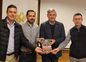 Els Quatre Evangelis en llengua valenciana es presenten en societat en Lo Rat Penat