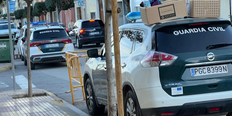 Redada antidroga en el barrio del Raval de Cullera