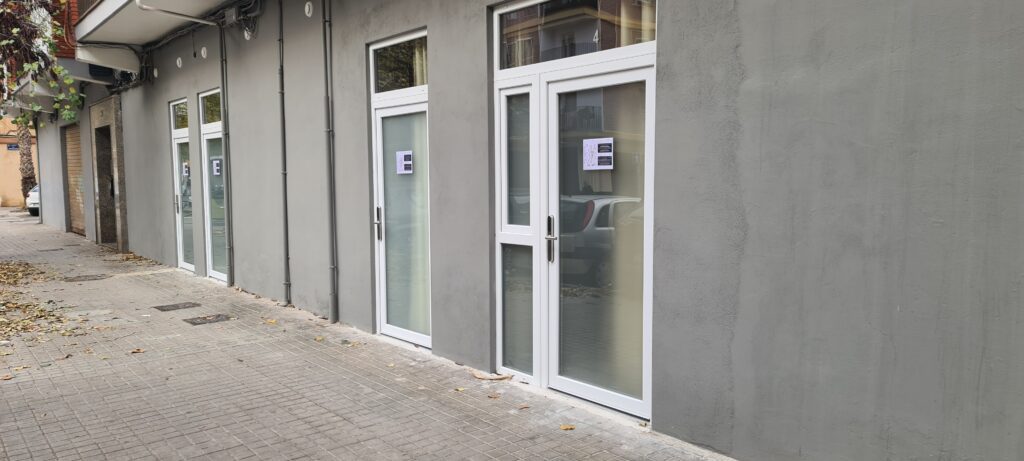 Vecinos de Zaidía denuncian la masificación de pisos turísticos y la degradación del barrio 2 apartamentos turisticos20241226 113422 1