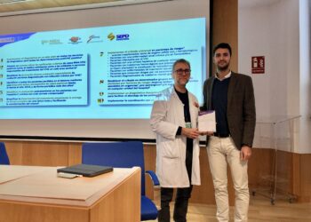 El Hospital Arnau de Vilanova recibe un certificado de excelencia por la implementación del Decálogo de eliminación de la hepatitis C