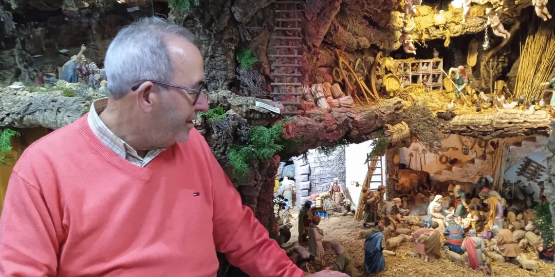 Los Belenes de Miguel Ángel Falcó toda una tradición en Cullera