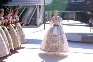 La Agrupación de Fallas del sector Olivereta presenta sus bocetos 5 fallera mayor valencia berta peiro