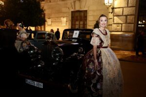 El Palau de la Música de Valencia, vestido de gala para la ocasión, recibe a la Fallera Mayor de Valencia y a su Corte de Honor 2 fm