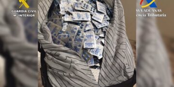 Detenida en Alicante una mujer por transportar 20.000 pastillas potenciadoras sexuales de forma ilegal