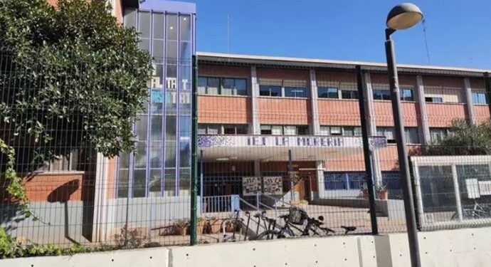 Agresión en un instituto de Mislata: cuando la violencia traspasa las puertas de las aulas 1 Agresión en un instituto de Mislata: cuando la violencia traspasa las puertas de las aulas