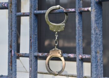 La AUGC denuncia el aumento alarmante de fugas de presos en hospitales y clínicas