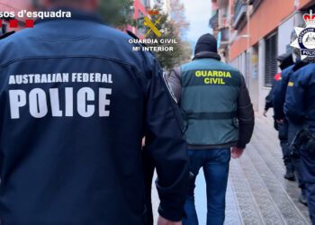La Guardia Civil desarticula una red de tráfico internacional de drogas sintéticas con base en España
