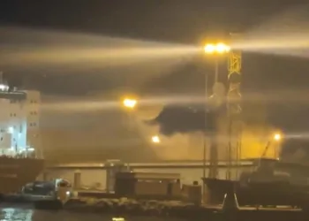 Explosión en el puerto de Gandía causa un incendio y obliga al confinamiento de dos barrios