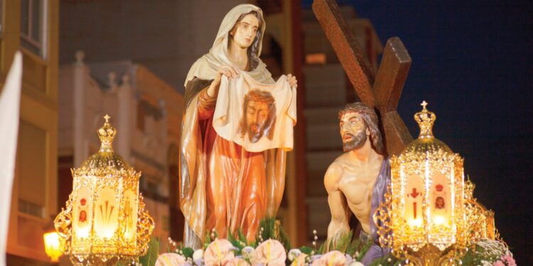 La Santa Faz de Valencia presenta su maqueta en 3D de la mano del artista fallero Vicente Domínguez 1 La Santa Faz de Valencia presenta su maqueta en 3D de la mano del artista fallero Vicente Domínguez