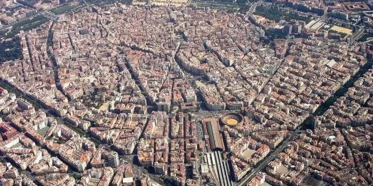 Valencia se mantiene como tercera capital de España con 825.948 habitantes 1 Valencia se mantiene como tercera capital de España con 825.948 habitantes
