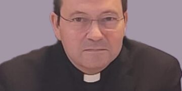 El sacerdote Vicente Ferrer Andreu será mantenedor en la exaltación de la Clavariesa 2025 de la Junta Central Vicentina, María José Llorens