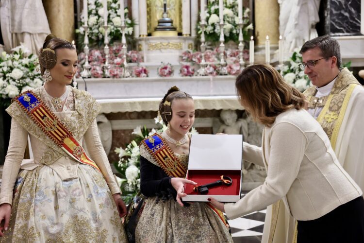 Anécdota en la Cridà de Valencia: el olvido de las llaves de la Ciudad a la Fallera Major Infantil de Valencia