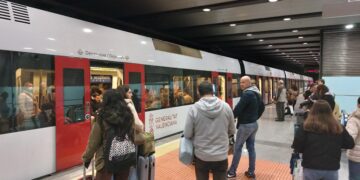 La L5 de MetroValencia sin servicio por avería eléctrica