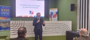 La oficina de turismo de Ayora, reconocida con el Premio Innovación de la Red Tourist Info 2 250327 DG Entrega Premio Innovacion