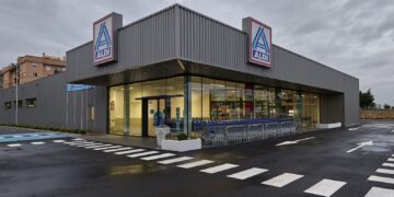 ALDI finaliza la reapertura de sus supermercados afectados por la DANA