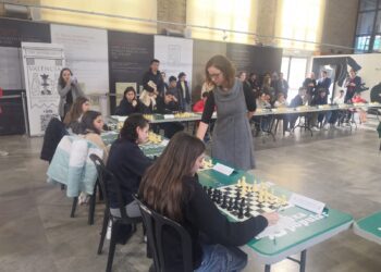 Sabrina Vega da soporte a las Jornadas de la Mujer en el 550 Aniversario del ajedrez moderno