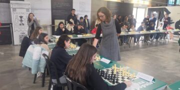 Sabrina Vega da soporte a las Jornadas de la Mujer en el 550 Aniversario del ajedrez moderno