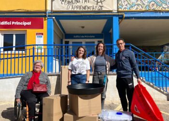 COCEMFE Valéncia y COCEMFE CV donan material educativo adaptado a dos colegios afectados por la DANA