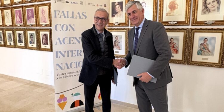 La Generalitat y el Ayuntamiento de Valencia colaboran para la participación de los Centros Valencianos en el Exterior en las Fallas 2025 1 La Generalitat y el Ayuntamiento de Valencia colaboran para la participación de los Centros Valencianos en el Exterior en las Fallas 2025