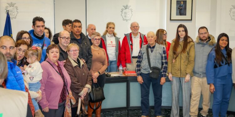 La Infanta Elena visita Valencia y la zona de la Dana como directora de proyectos de la Fundación Mapfre 1 La Infanta Elena visita Valencia y la zona de la Dana como directora de proyectos de la Fundación Mapfre