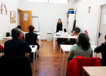 Guardamar del Segura forma a desempleados en atención a dependientes