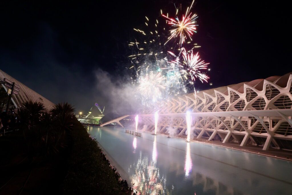 Inaugurada la Exposición del Ninot de Valencia que enciende la mecha de las Fallas 2025 15 IMG 1673