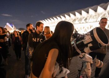 Conferencia sobre el riesgo de impactos de meteoritos sobre la Tierra