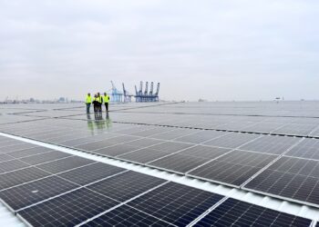 La quinta parte de la energía que consume el Puerto de Valencia es de origen solar