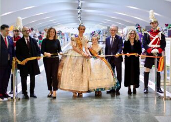 Inaugurada la Exposición del Ninot de Valencia que enciende la mecha de las Fallas 2025